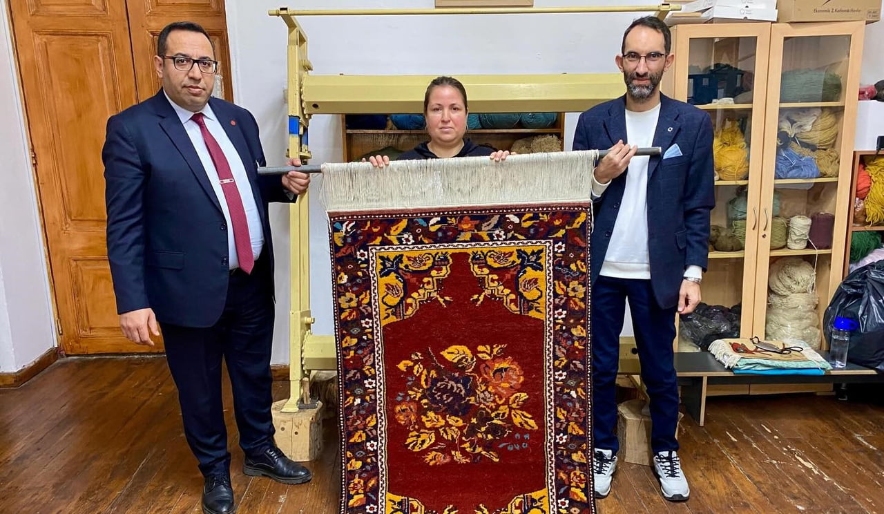 OLGUNLAŞMA ENSTİTÜSÜ’NDE HAZIRLANAN HALI GELECEĞE KESİLDİ