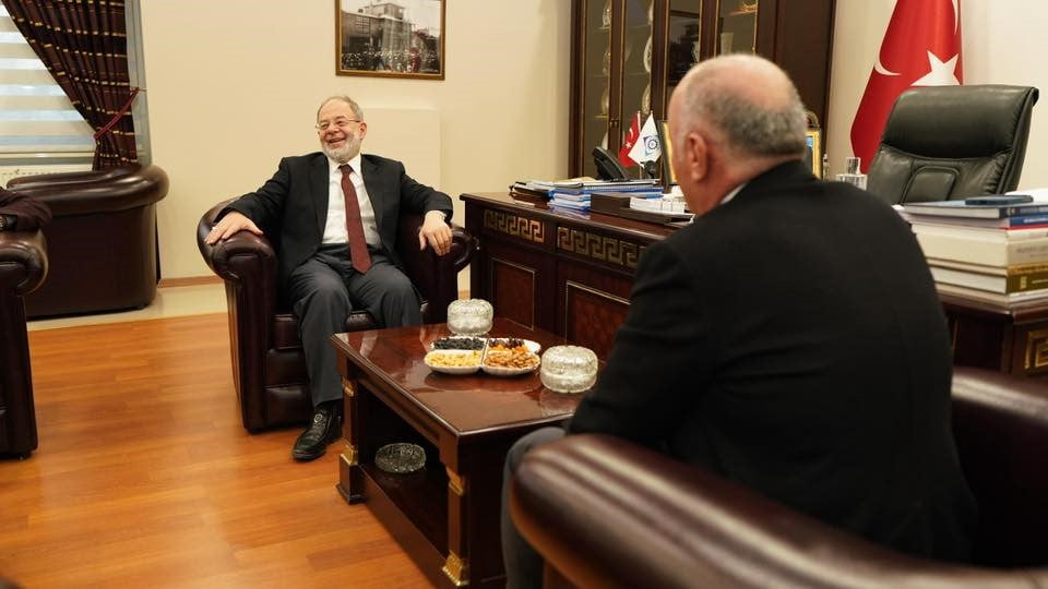 ÖNCEKİ DÖNEM SAĞLIK BAKANI PROF. DR. RECEP AKDAĞ, ERZURUM TİCARET VE SANAYİ ODASI’NI ZİYARET...