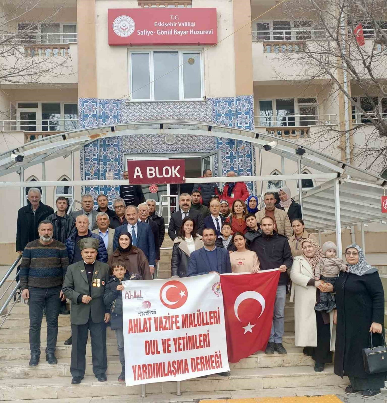 "BEDEL ÖDEYENLERİN GÖNÜL KÖPRÜSÜ PROJESİ" KAPSAMINDA ESKİŞEHİR’E GELEN ŞEHİT YAKINLARI VE GAZİLER...
