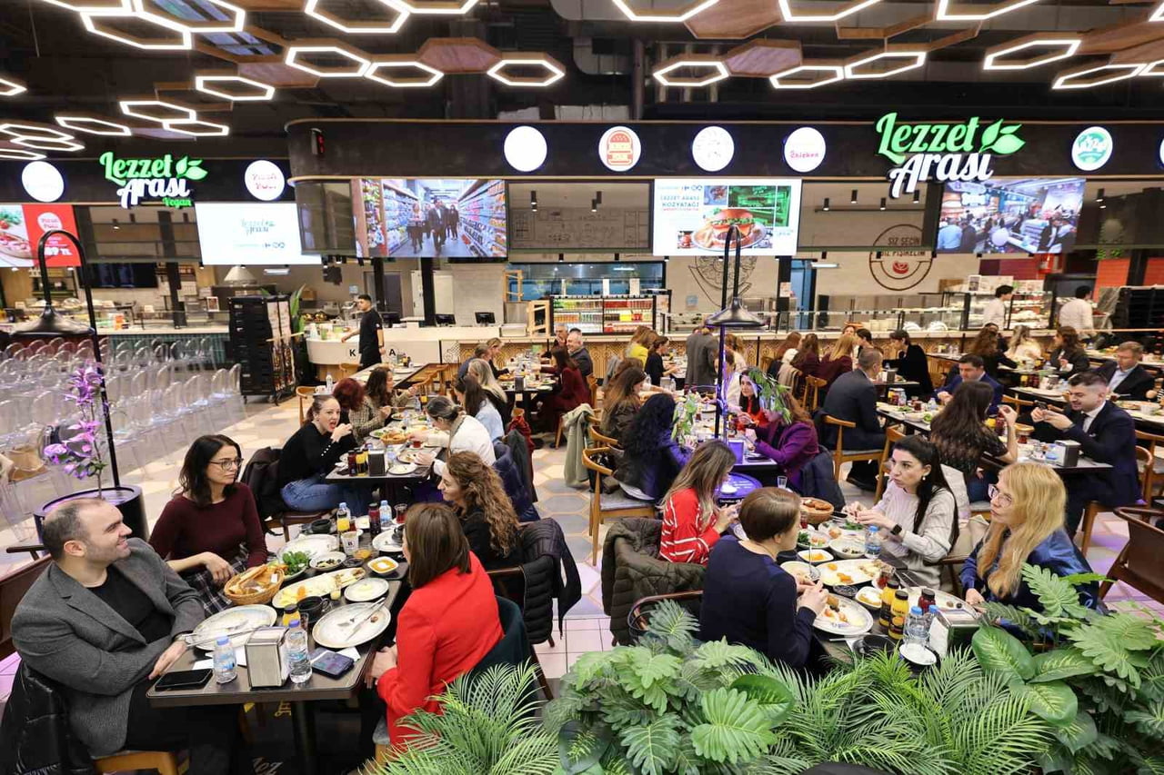 SABANCI HOLDİNG VE CARREFOUR GRUP İŞTİRAKİ CARREFOURSA, PERAKENDE SEKTÖRÜNDE ÇEŞİTLİLİĞİ VE...