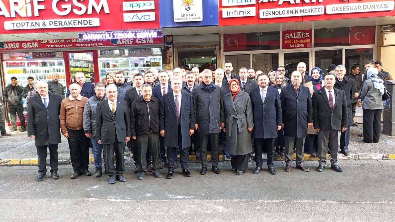 SAĞLIK BAKANI KEMAL MEMİŞOĞLU, BALIKESİR TEMASLARI ÇERÇEVESİNDE AK PARTİ BALIKESİR İL...