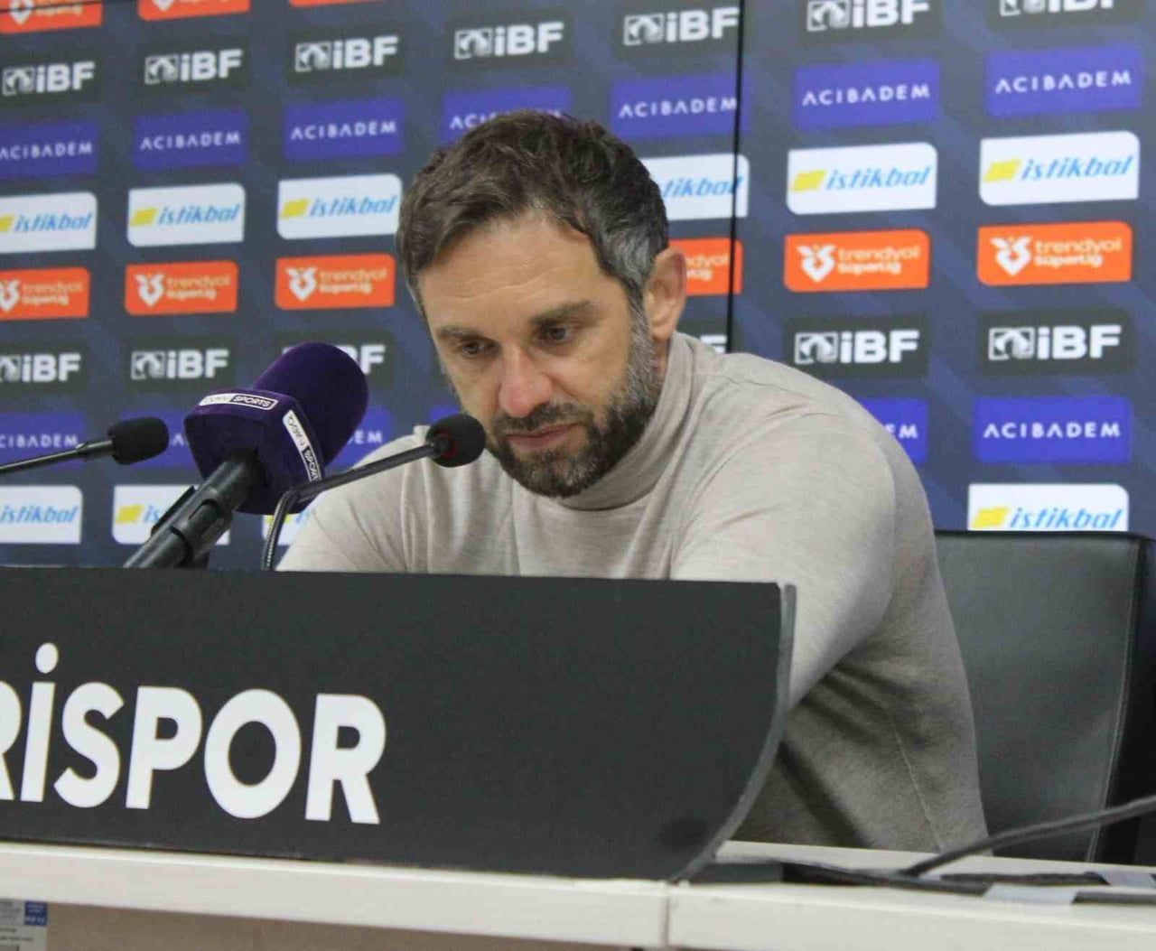 SAHALARINDA KONUK ETTİKLERİ RAMS BAŞAKŞEHİR'E 3-0 YENİLEN KAYSERİSPOR'DA MAĞLUBİYETİN ÜZÜNTÜSÜ...