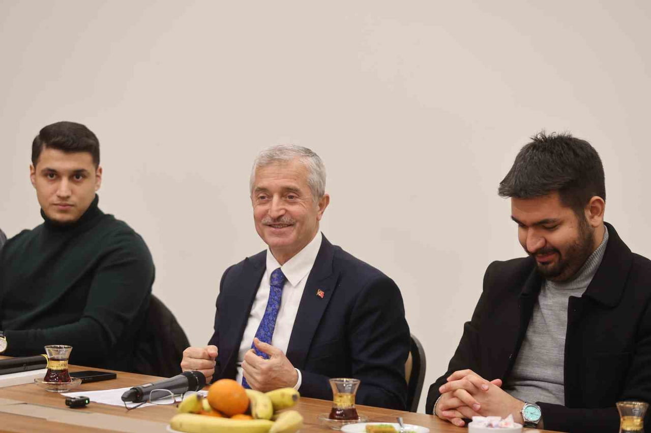 ŞAHİNBEY BELEDİYE BAŞKANI MEHMET TAHMAZOĞLU, YÜKSEKÖĞRETİM KURUMLARI SINAVI’NDA YKS’DE TÜRKİYE...