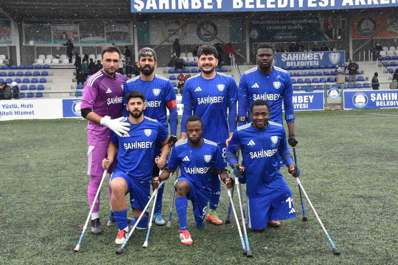 ŞAHİNBEY BELEDİYE SPOR KULÜBÜ AMPUTE FUTBOL TAKIMI KENDİ EVİNDE TSK REHABİLİTASYON MERKEZİ ENGELLİ...