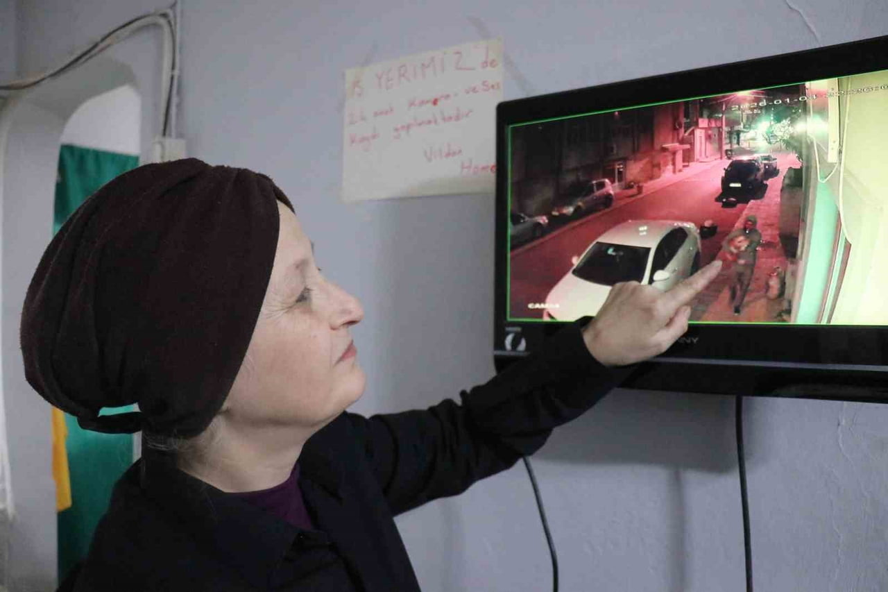 SAKARYA'NIN ADAPAZARI İLÇESİNDE EVİNİN BAHÇESİNDEN ÇALINAN 56 YAŞINDAKİ KADININ EVLADI GİBİ...