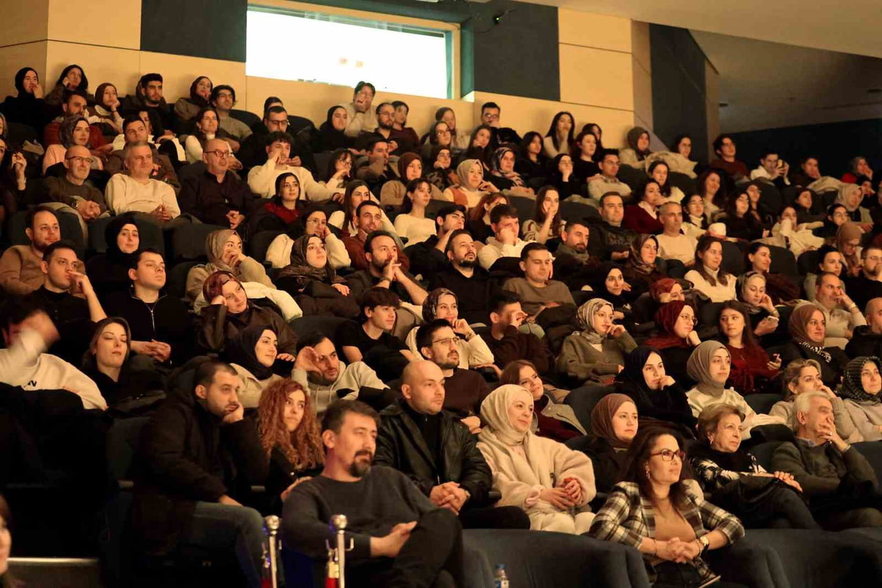 SAKARYA BÜYÜKŞEHİR BELEDİYESİ OCAK AYI KÜLTÜR SANAT ETKİNLİKLERİ KAPSAMINDA "CARMEN" İSİMLİ...