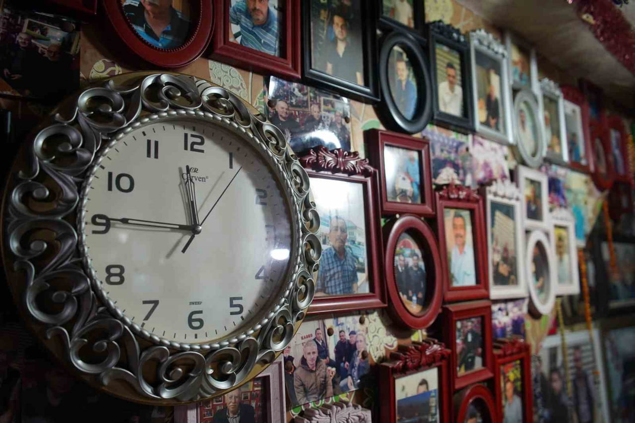 SAKARYA’NIN ADAPAZARI İLÇESİNDE YAKLAŞIK 30 YILDIR ÇAY EVİ İŞLETEN SELAHATTİN ANKIT, YAKLAŞIK 3...