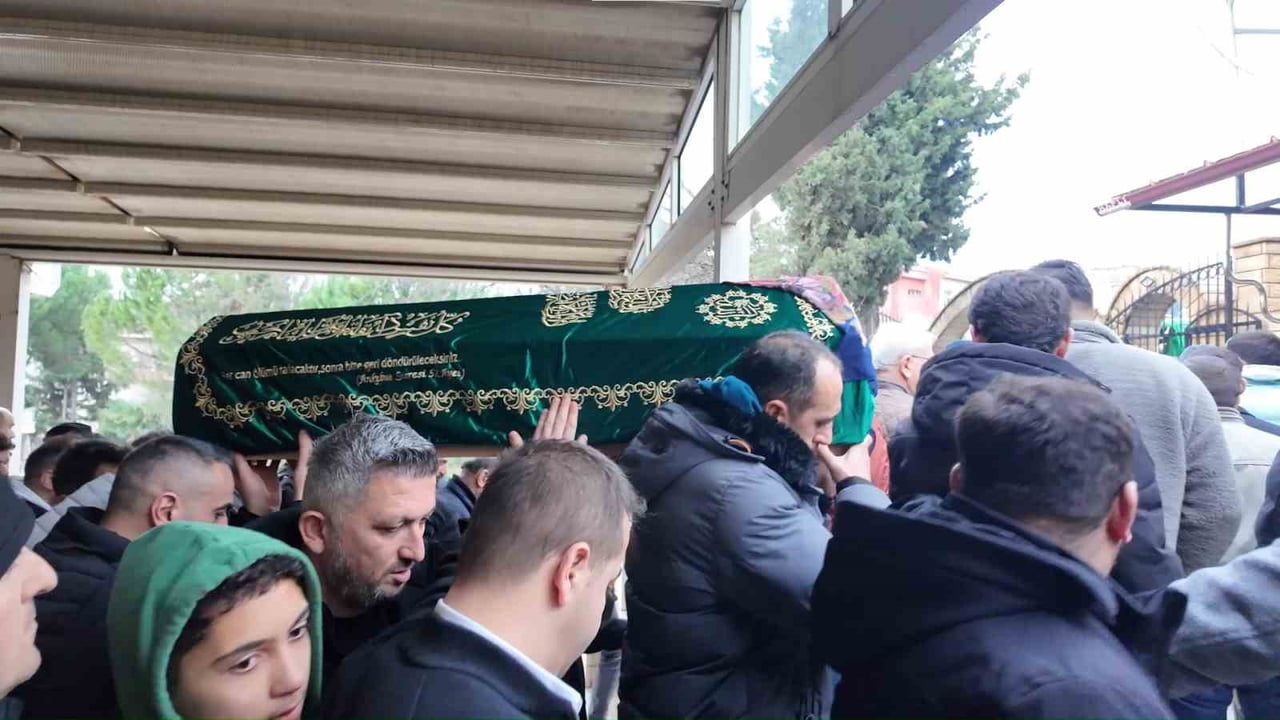 SAKARYA’NIN SAPANCA İLÇESİNDE BİR BUNGALOV TESİSİNDE HAVUZA DÜŞEREK HAYATINI KAYBEDEN İNCİ Y....