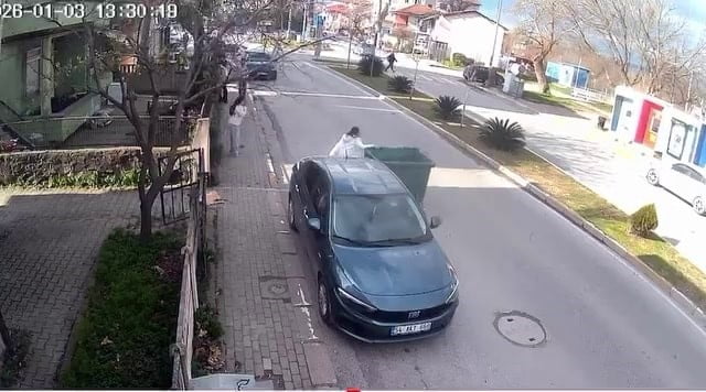 SAKARYA’NIN SAPANCA İLÇESİNDE ETKİSİNİ GÖSTEREN ŞİDDETLİ RÜZGAR, ÇÖP KONTEYNERİNİN HAREKETLENEREK...