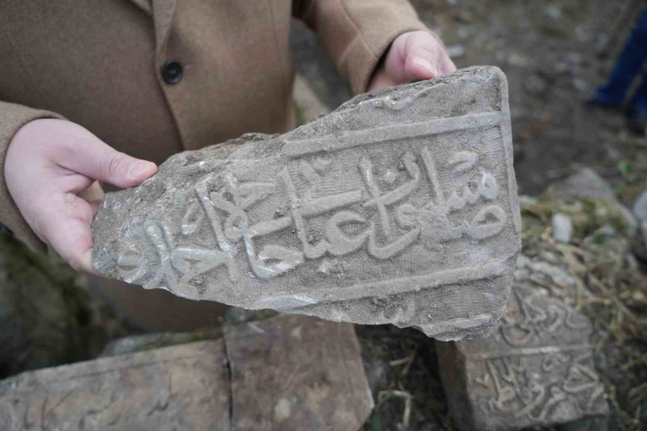 SAMSUN BÜYÜKŞEHİR BELEDİYESİ ÖNCÜLÜĞÜNDE SEYYİD KUTBİDDİN MEZARLIĞI’NDA BAŞLAYAN KAZILARDA, SAMSUN...