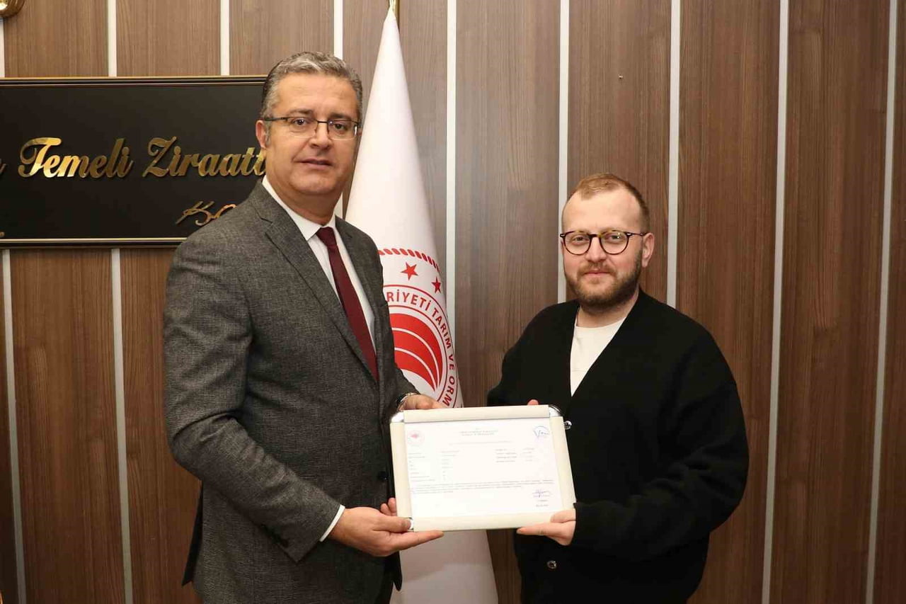 SAMSUN’DA 400 BAŞ KAPASİTELİ BİR İŞLETMENİN DE SERTİFİKA ALMASIYLA İL GENELİNDEKİ ARİ İŞLETME...