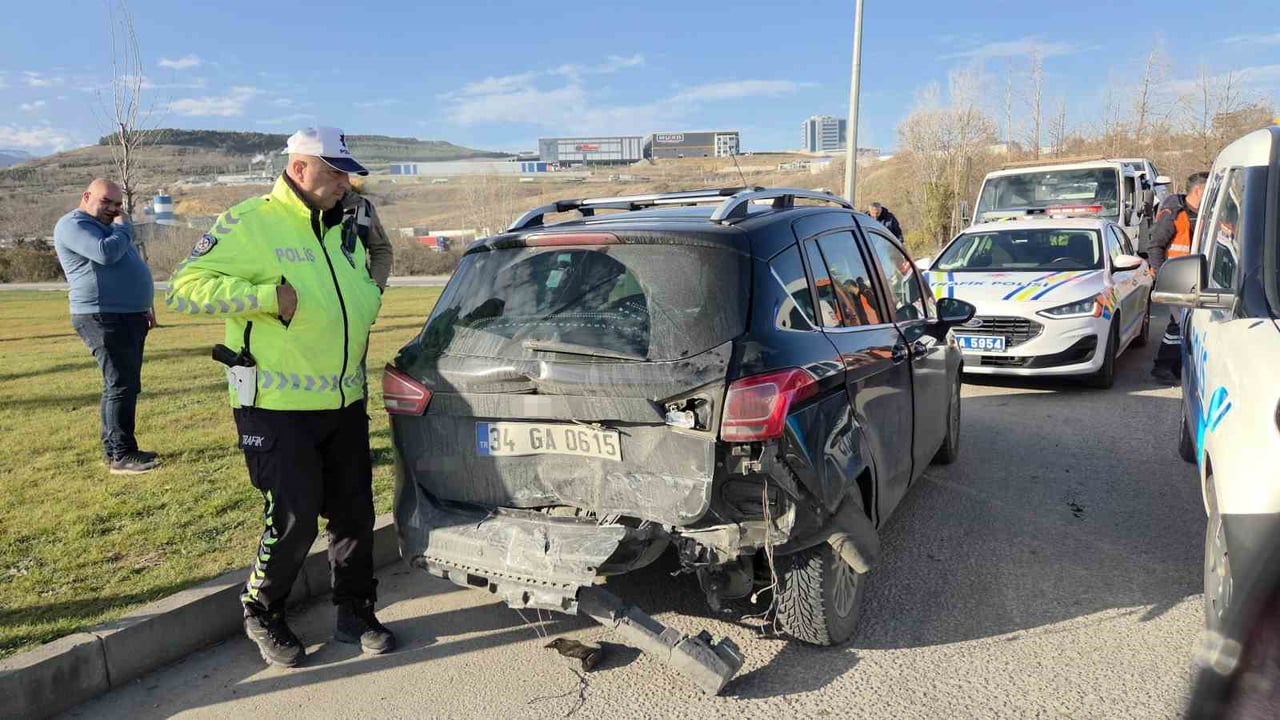 SAMSUN’DA İKİ OTOMOBİLİN KARIŞTIĞI TRAFİK KAZASINDA, AYNI ARAÇTA BULUNAN DOĞA KORUMA VE MİLLİ...