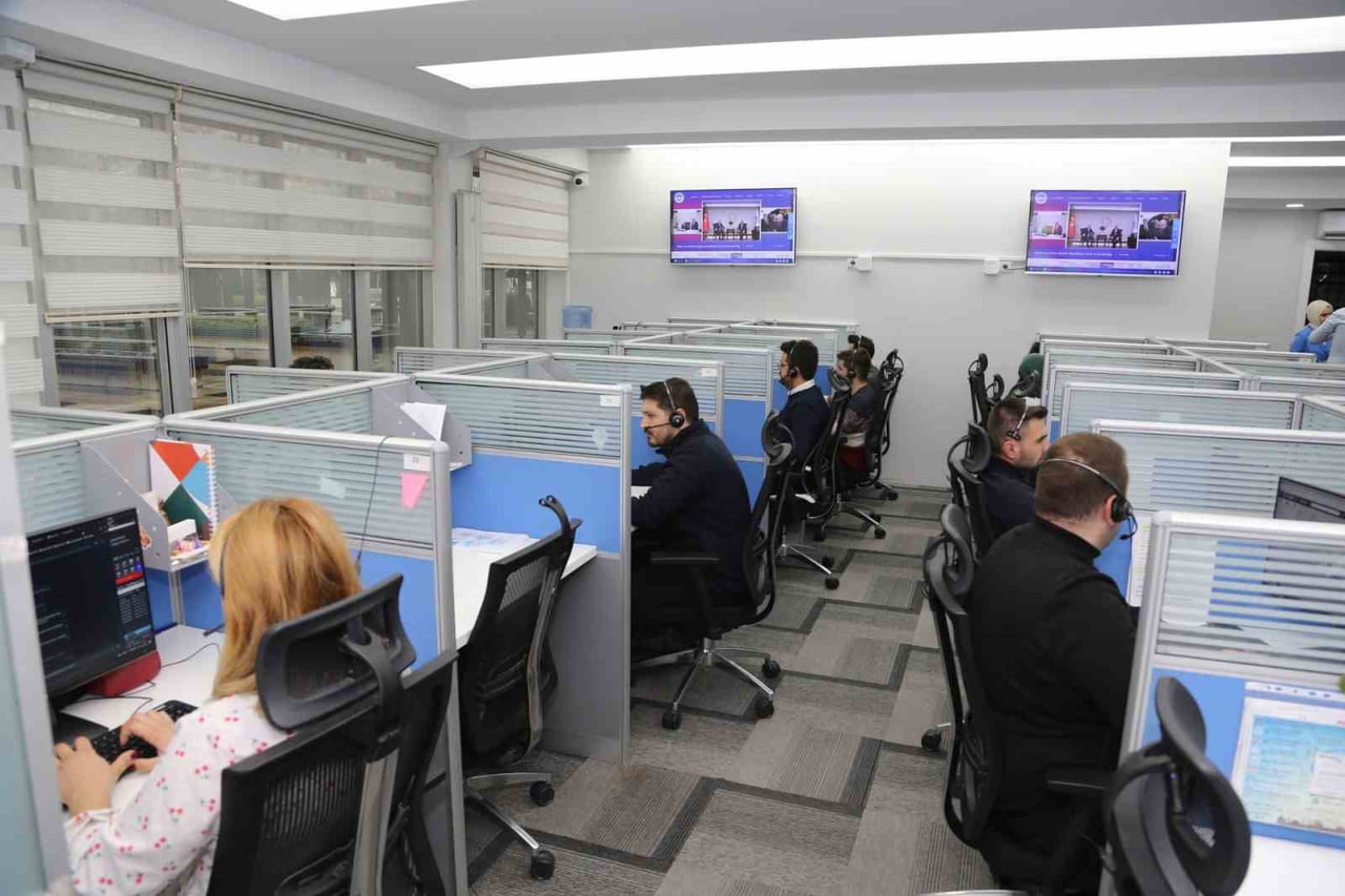 ŞEHRİN NUMARASI ALO 153, 2025 YILINDA 1 MİLYON 193 BİN 60 ÇAĞRIYA CEVAP VERDİ.