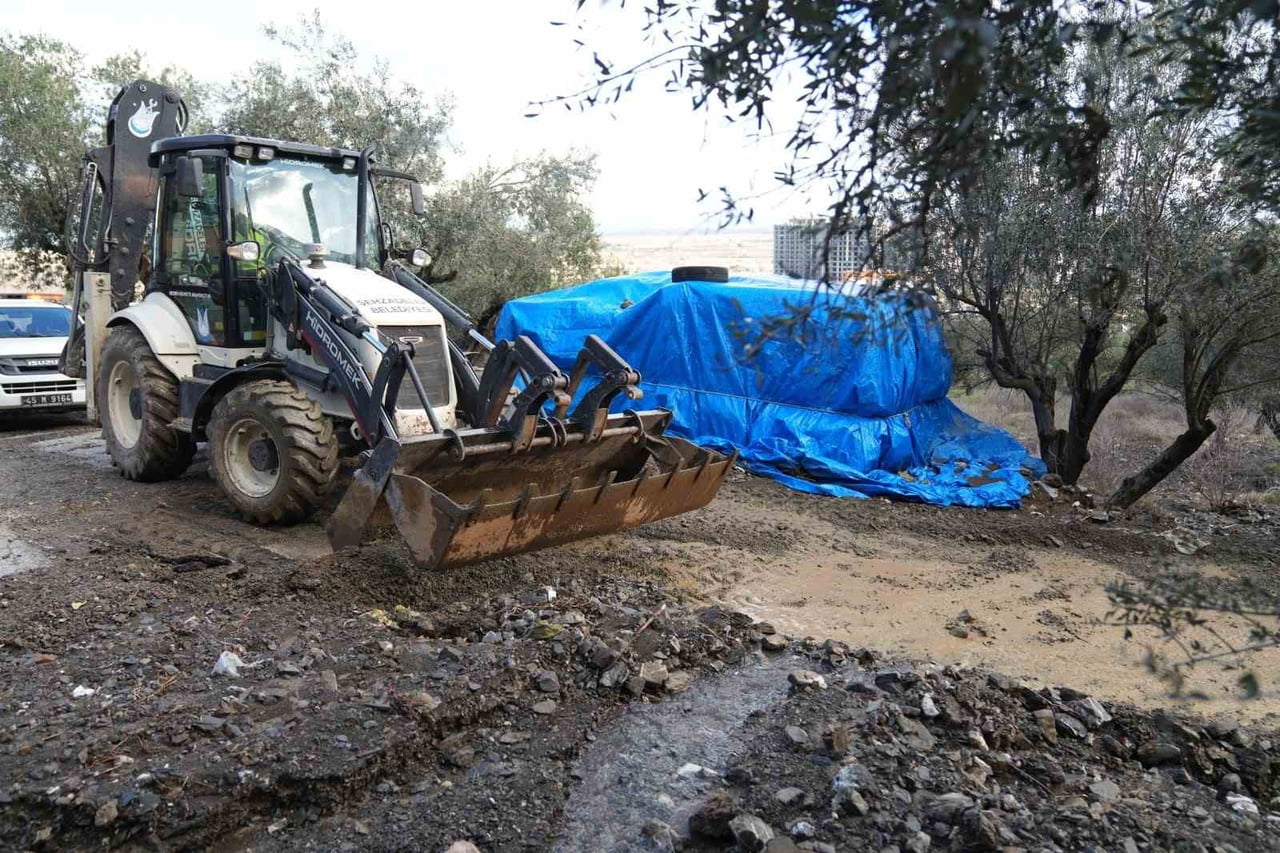 ŞEHZADELER BELEDİYE BAŞKANI HAKAN ŞİMŞEK, MANİSA’DA DÜN AKŞAM ETKİLİ OLAN SAĞANAK YAĞIŞIN...