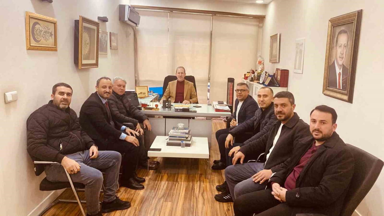 SİİRT TİCARET VE SANAYİ ODASI (STSO) BAŞKAN VEKİLİ FUAT ÖZGÜR ÇALAPKULU, TÜRKİYE GENÇLİK VAKFI...