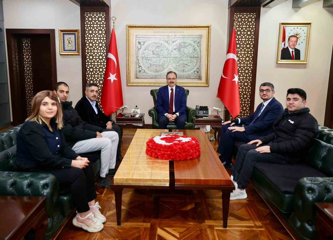 SİİRT VALİSİ DR. KEMAL KIZILKAYA ÖNCÜLÜĞÜNDE BAŞLATILAN VE İL SAĞLIK MÜDÜRLÜĞÜ KOORDİNESİNDE...