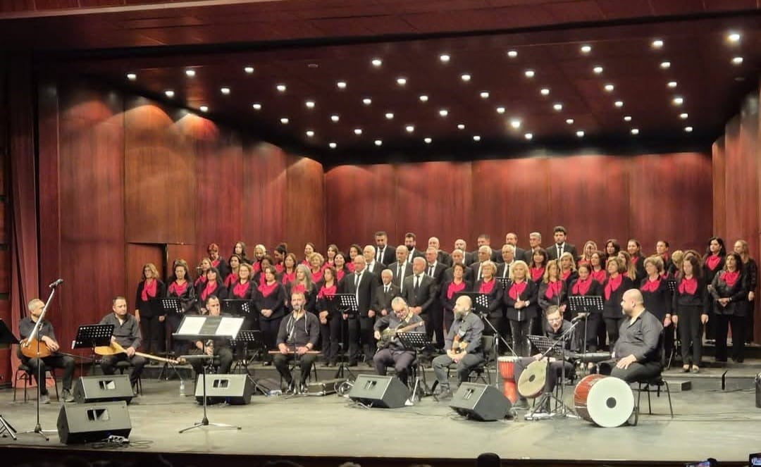 SİVRİHİSARLILARDAN VE ODUNPAZARI HALK EĞİTİM MERKEZİ DESTEKLİ ‘TÜRK HALK MÜZİĞİ’ KONSERİ YOĞUN...