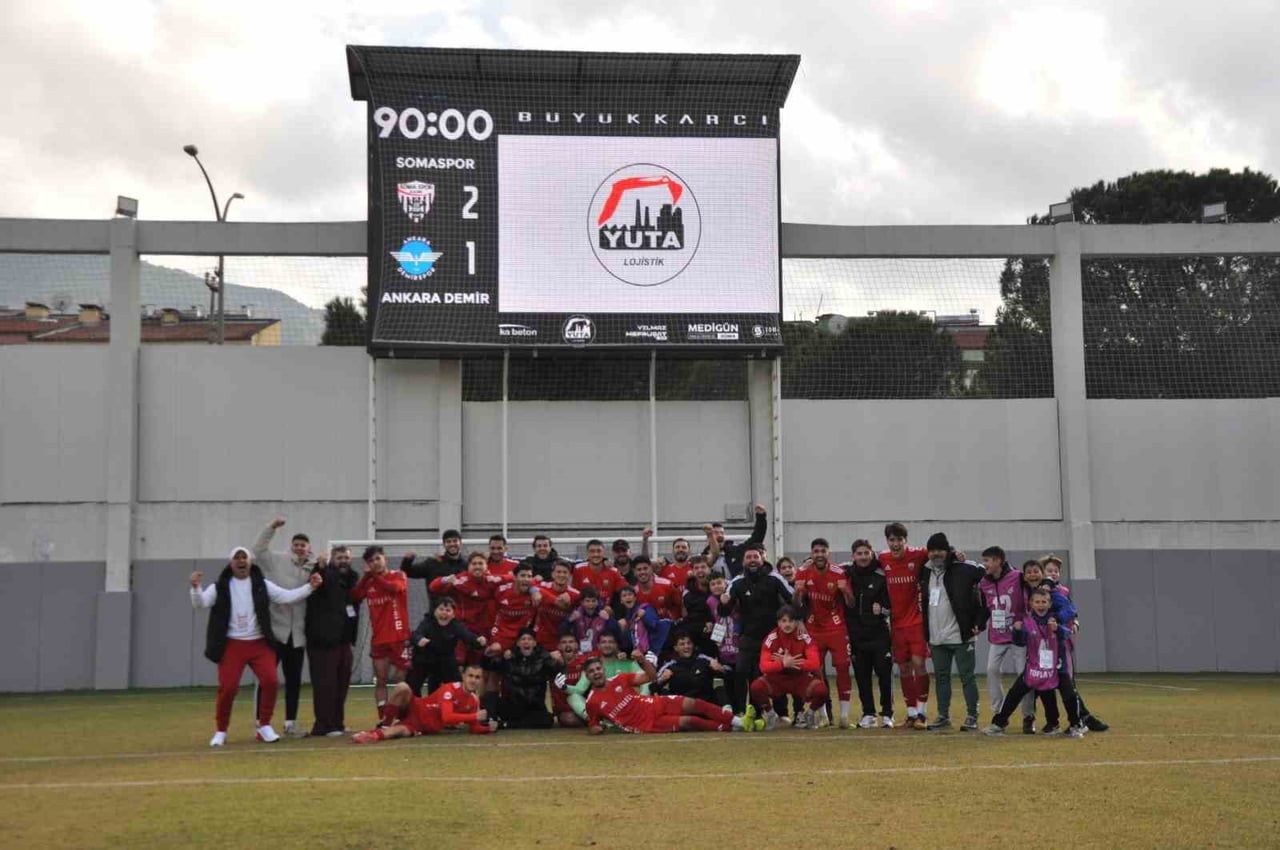 SOMASPOR, BU SEZON SAHASINDAKİ İLK GALİBİYETİNİ ELDE EDERKEN, LİGDEKİ 4. GALİBİYETİNİ ALARAK DÜŞME...