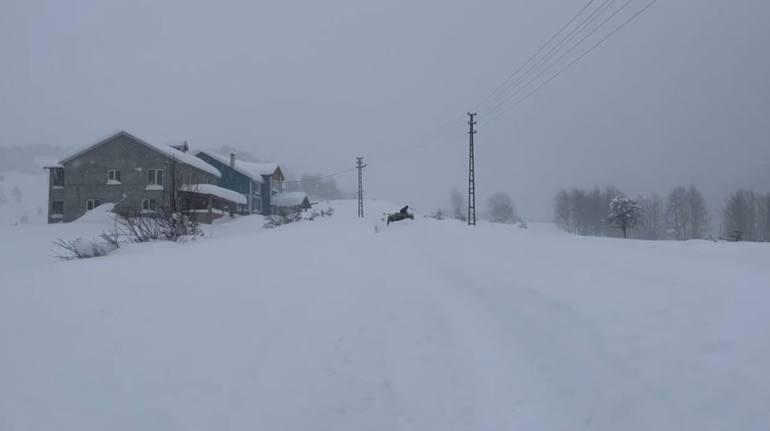 SÖMESTR TATİLİNİ MEMLEKETİNDE DEĞERLENDİRMEK İSTEYEN SİVAS’LAR KÖYLERİNDE DÖNDÜ. KARA HASRET KALAN...