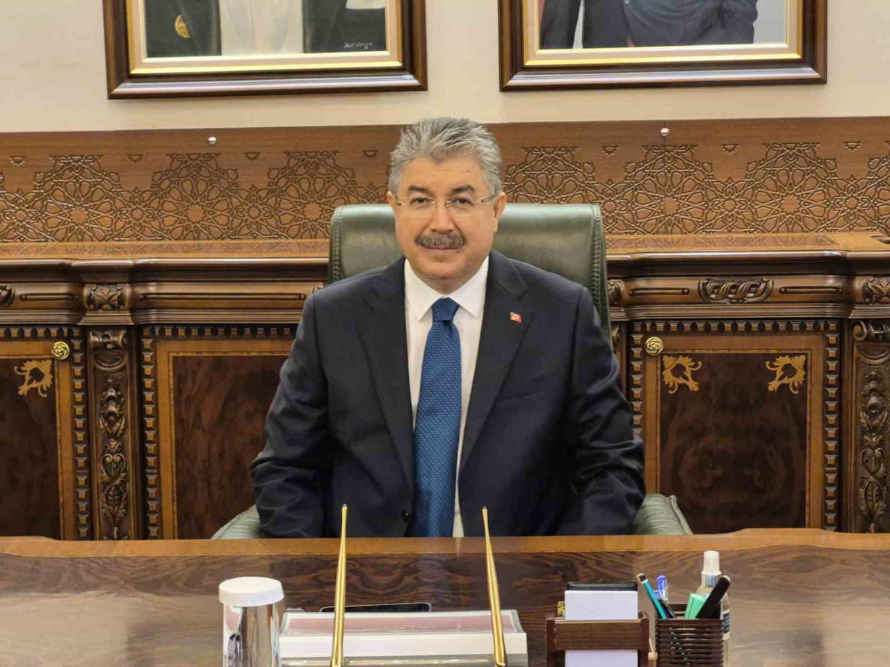 SON YAYINLANAN VALİLER KARARNAMESİ İLE ESKİŞEHİR VALİSİ OLARAK ATANAN VE BUGÜN GÖREVİNE BAŞLAYAN...