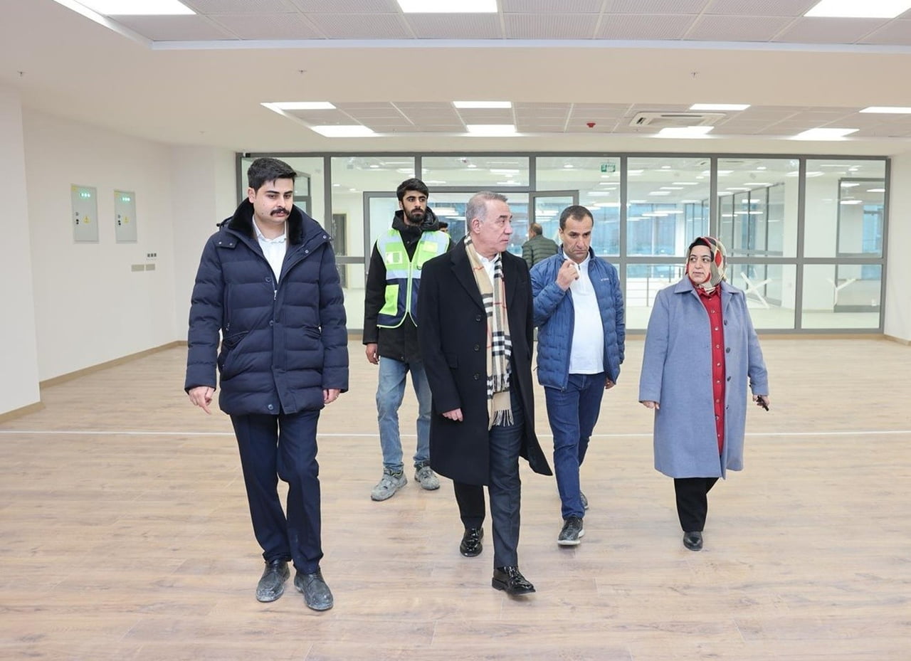 SULTANGAZİLİ GENÇLERİN VOLEYBOL, BASKETBOL, TAEKWONDONUN YANI SIRA YARI OLİMPİK BİR HAVUZDA YÜZME...