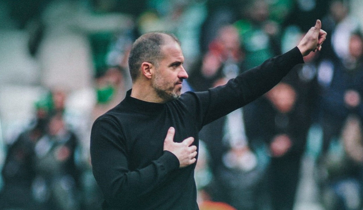 TAHSİN TAM İLE YOLLARIN AYRILMASININ ARDINDAN BURSASPOR’DA YENİ TEKNİK DİREKTÖR BELLİ OLDU. YEŞİL...