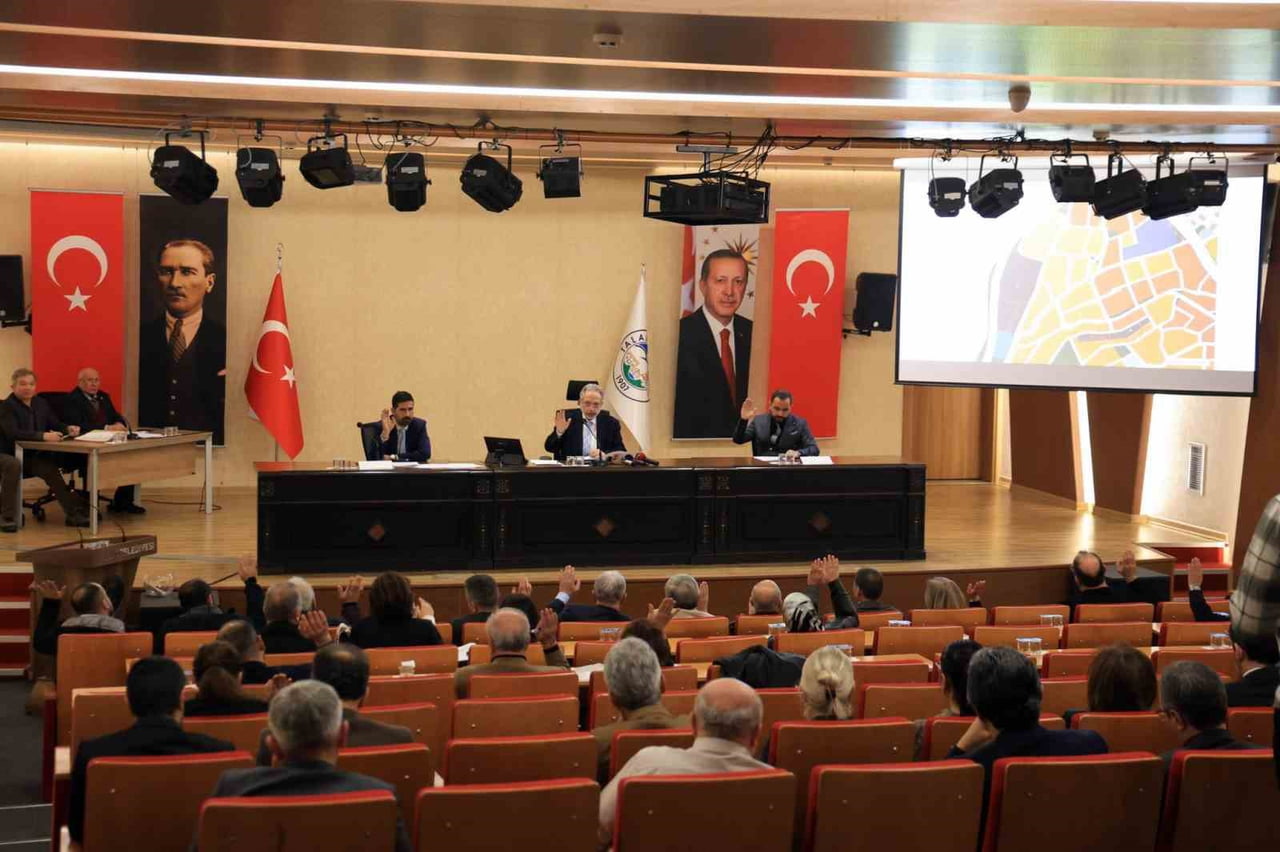 TALAS BELEDİYE MECLİSİ TOPLANARAK 2026 YILI OCAK AYI İLK TOPLANTISINDA GÜNDEMİNDE BULUNAN KONULARI...