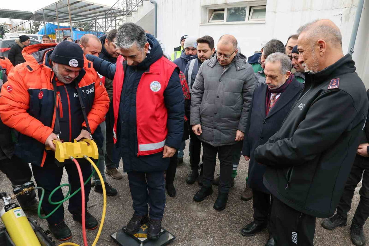 TALAS BELEDİYESİ İLE KAYSERİ İL AFET VE ACİL DURUM MÜDÜRLÜĞÜ (AFAD) İŞ BİRLİĞİNDE BELEDİYE...