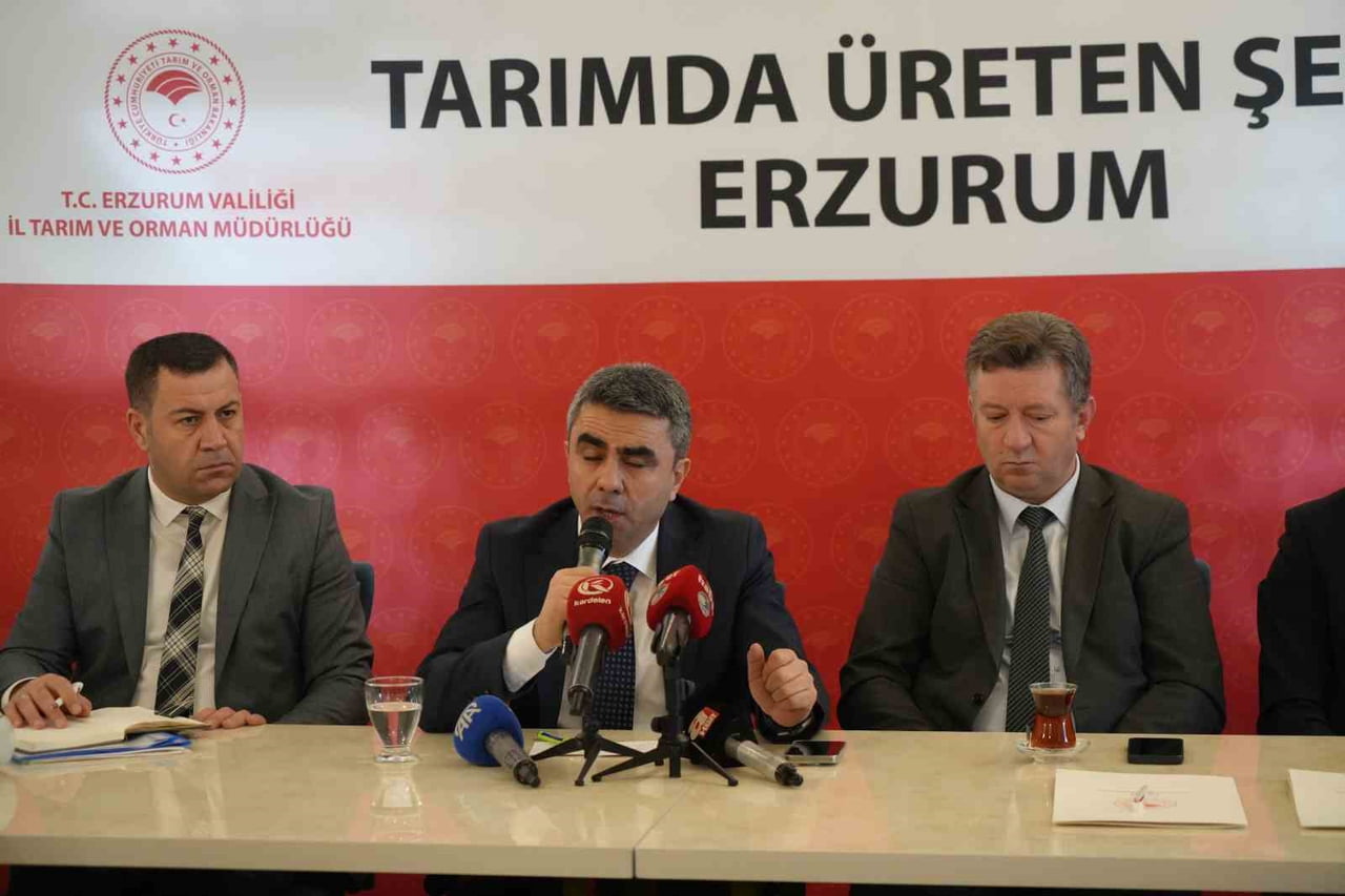 TARIM VE ORMAN  İL MÜDÜRÜ ALPASLAN KENGER,  2025 YILINDA ERZURUM TARIMINI GELİŞTİRMEK İÇİN...