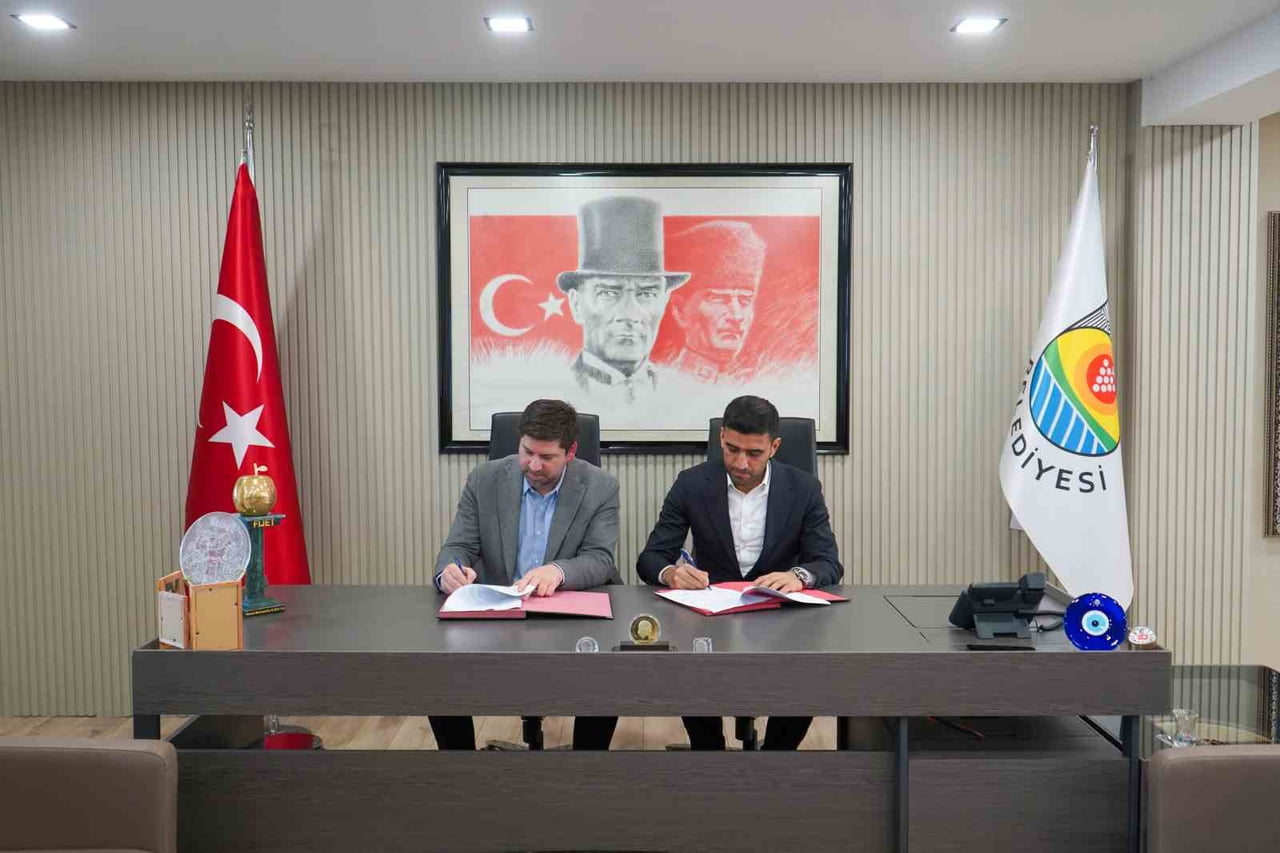 TARSUS BELEDİYESİ, 6 ŞUBAT DEPREMLERİNDEN ETKİLENEN ADIYAMAN’IN KÖMÜR İLÇESİNDE KALICI BİR SOSYAL...