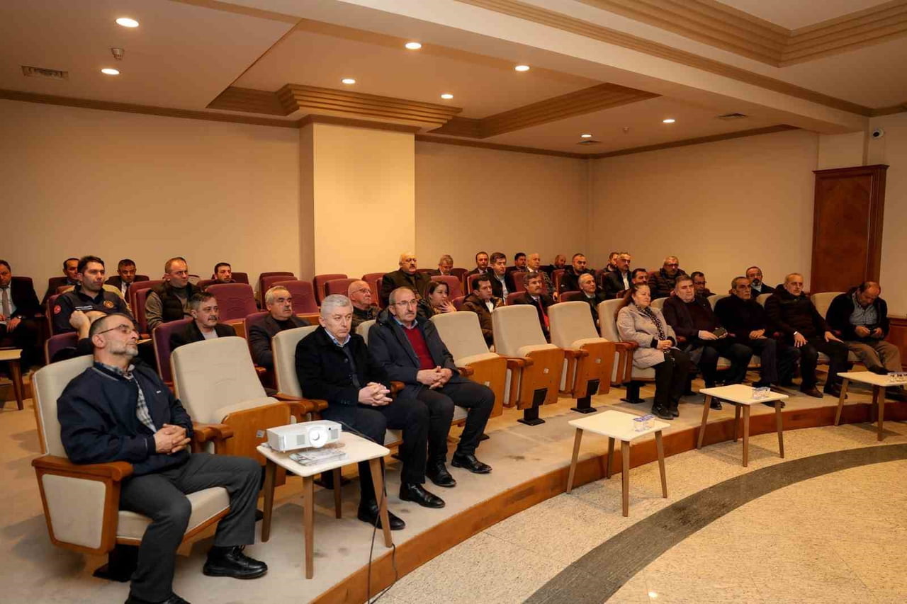 TAŞKÖPRÜ BELEDİYE BAŞKANI HÜSEYİN ARSLAN, TAŞKÖPRÜ BELEDİYE MECLİSİNDE YAPTIĞI AÇIKLAMASINDA...