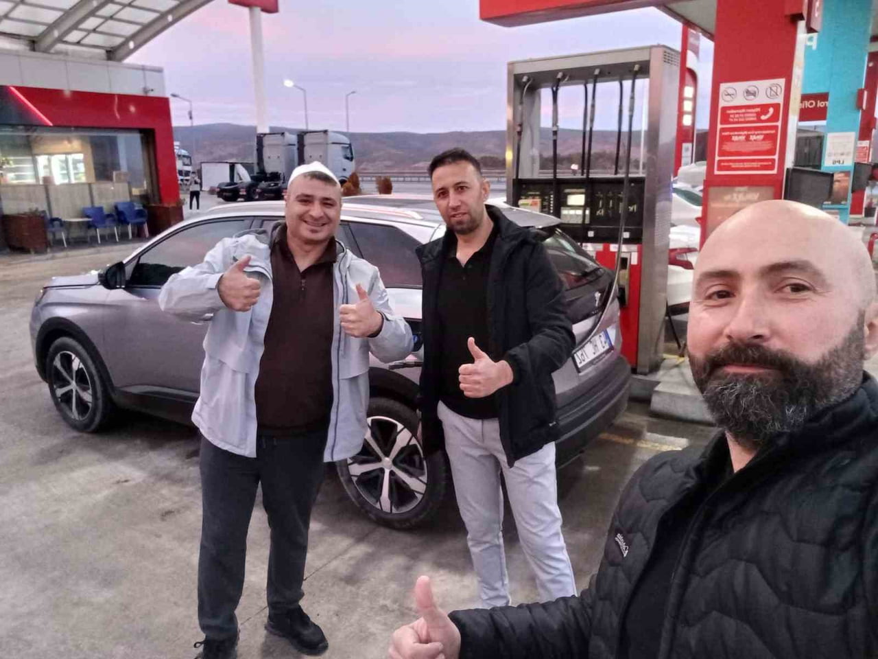 TAVŞANLI'DAN 3 MOTOSİKLET TUTKUNU ESNAF KARAYOLU İLE UMRE 'YE GİDİYOR