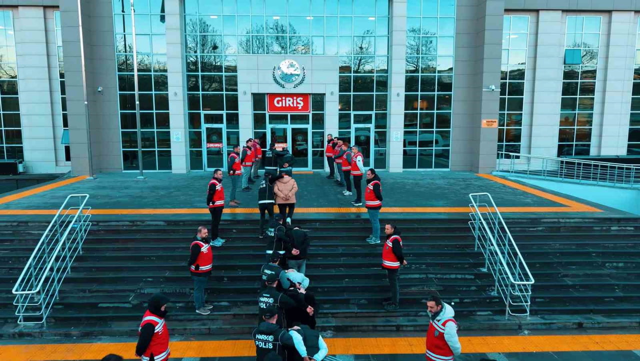 TEKİRDAĞ CUMHURİYET BAŞSAVCILIĞI KOORDİNESİNDE DÜZENLENEN VE HAVADAN POLİS HELİKOPTERİNİN DE...