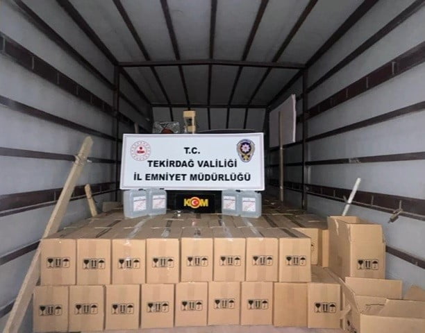 TEKİRDAĞ GENELİNDE KAÇAKÇILIK FAALİYETLERİNE YÖNELİK YÜRÜTÜLEN ÇALIŞMALARDA ÇOK SAYIDA KAÇAK ÜRÜN...