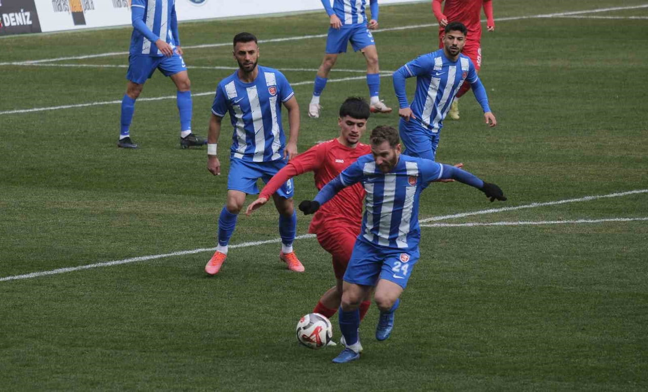 TFF 2. LİG BEYAZ GRUP 21. HAFTASINDA KARAMAN FUTBOL KULÜBÜ, KONUK ETTİĞİ KEPEZSPOR'A 4-0...
