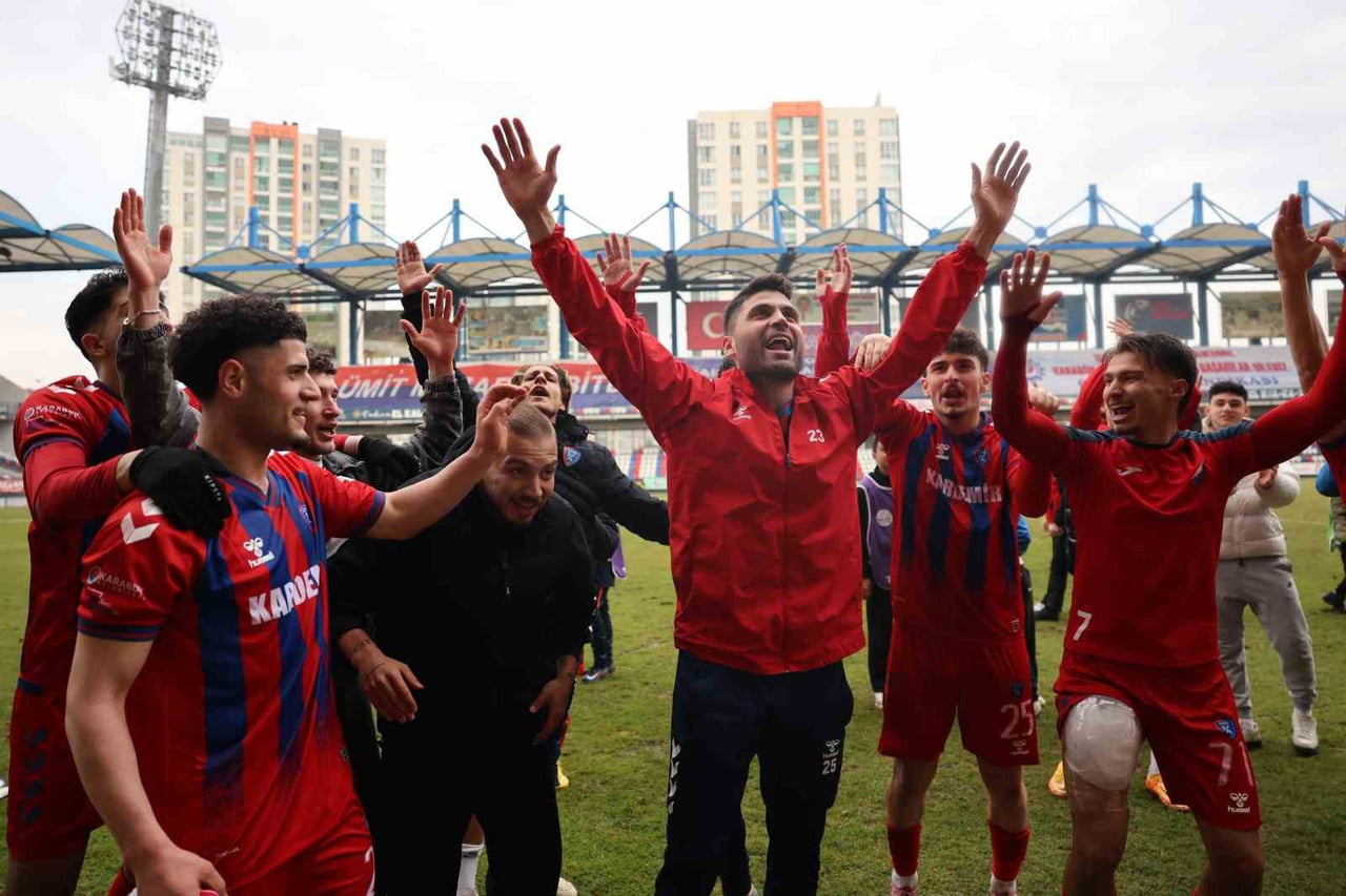TFF 3. LİG 3. GRUP 18. HAFTASINDA KARABÜK İDMANYURDUSPOR EVİNDE DÜZCESPOR'U 1-0 MAĞLUP ETTİ.