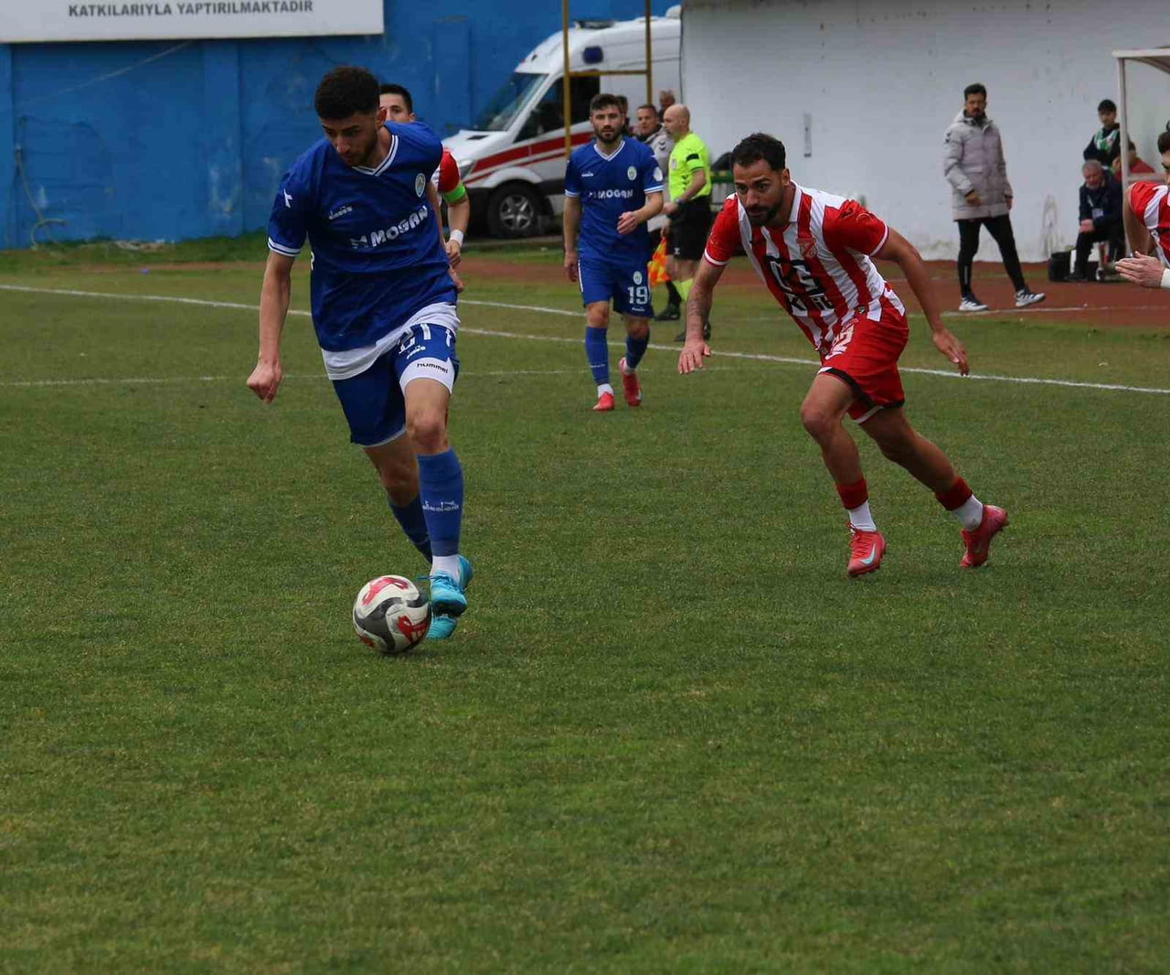 TFF 3. LİG 3. GRUP 19. HAFTADA PAZARSPOR, SAHASINDA KARŞILAŞTIĞI SEBAT GENÇLİKSPOR İLE 0-0...