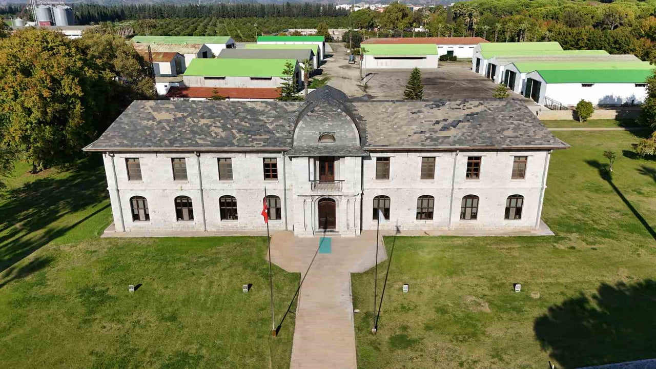 ‘TREN GARI' OLARAK BİLİNEN YAPININ AV KÖŞKÜ OLDUĞU ORTAYA ÇIKTI