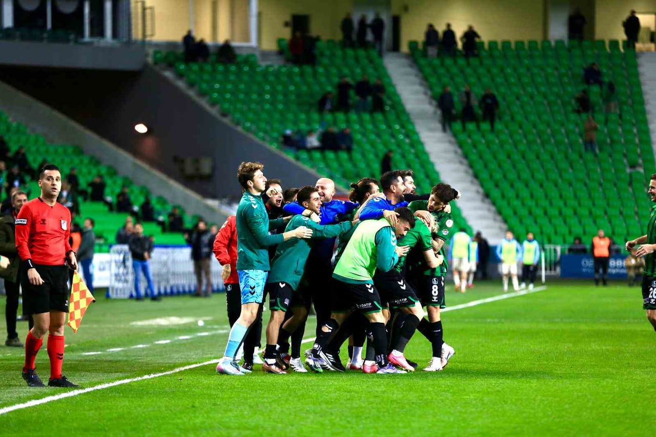 TRENDYOL 1. LİG'İN 20. HAFTASINDA SAKARYASPOR, KONUK ETTİĞİ BANDIRMASPOR İLE 1-1 BERABERE...