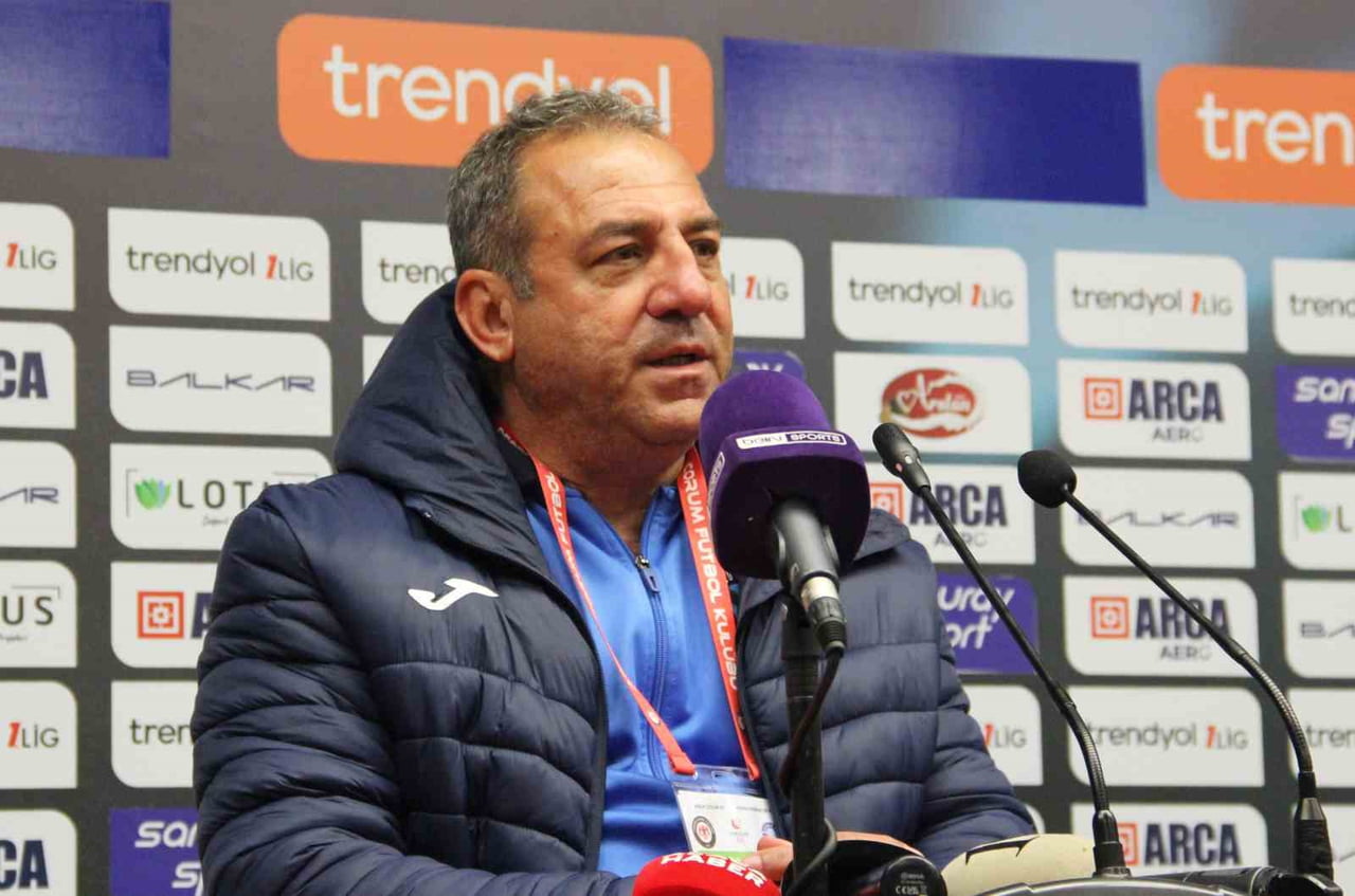 TRENDYOL 1. LİG’DE ÇORUM FK’YE 4-1 MAĞLUP OLAN ADANA DEMİRSPOR’UN YARDIMCI ANTRENÖRÜ FATİH TEVEK...
