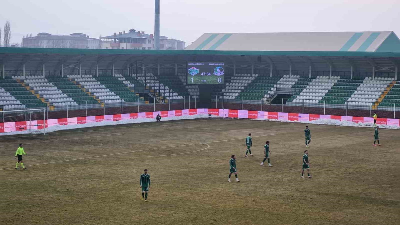 TRENDYOL 1. LİG: IĞDIR FK: 1 - SAKARYASPOR: 0