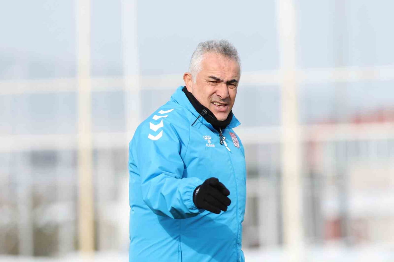 TRENDYOL 1. LİG’İN 20. HAFTASINDA SAHASINDA ERZURUMSPOR’U KONUK EDECEK OLAN ÖZBELSAN SİVASSPOR...