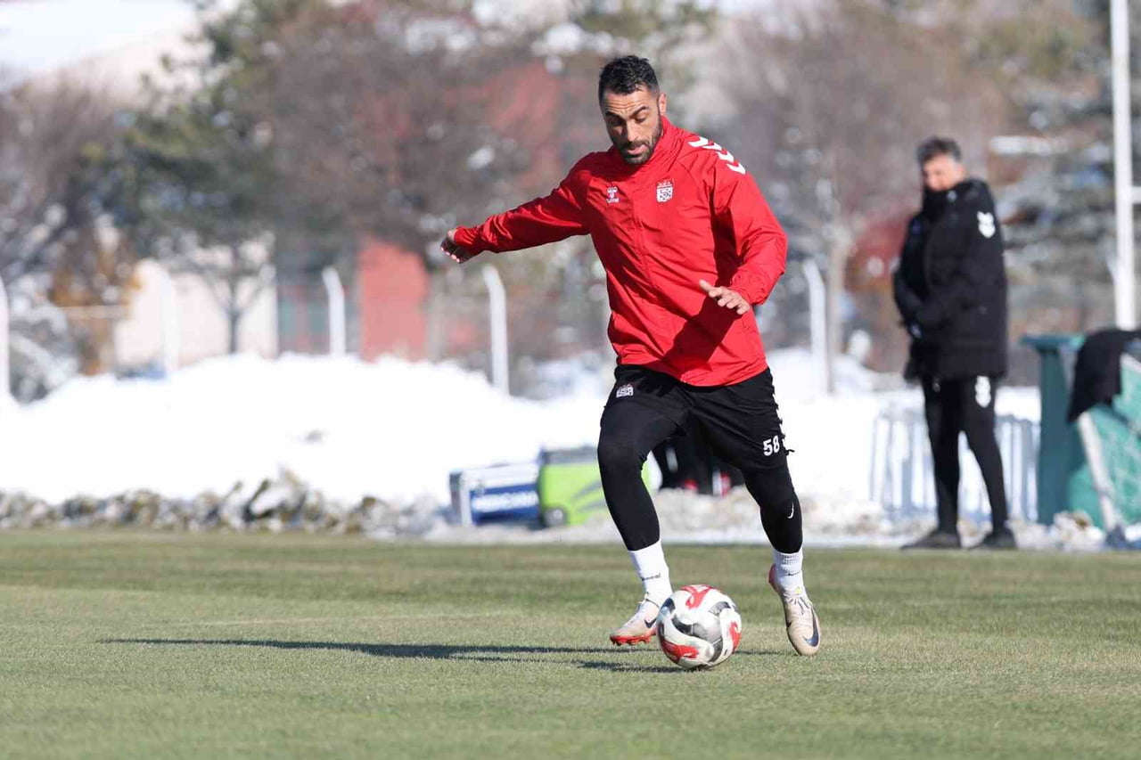 TRENDYOL 1. LİG’İN 20. HAFTASINDA SAHASINDA ERZURUMSPOR’U KONUK EDECEK OLAN ÖZBELSAN SİVASSPOR...