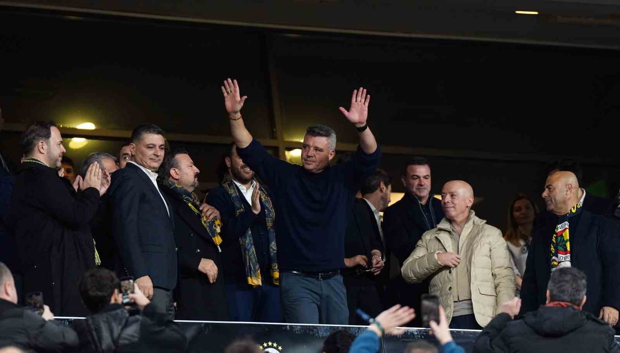 TRENDYOL SÜPER LİG'İN 19. HAFTASINDA FENERBAHÇE EVİNDE GÖZTEPE İLE KARŞILAŞIYOR. MÜSABAKANIN İLK...