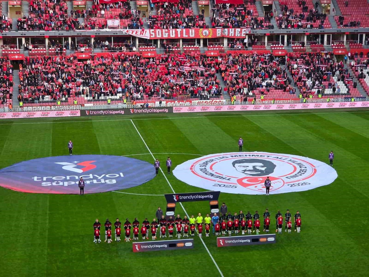 TRENDYOL SÜPER LİG'İN 19. HAFTASINDA SAMSUNSPOR, SAHASINDA KOCAELİSPOR'U AĞIRLIYOR.