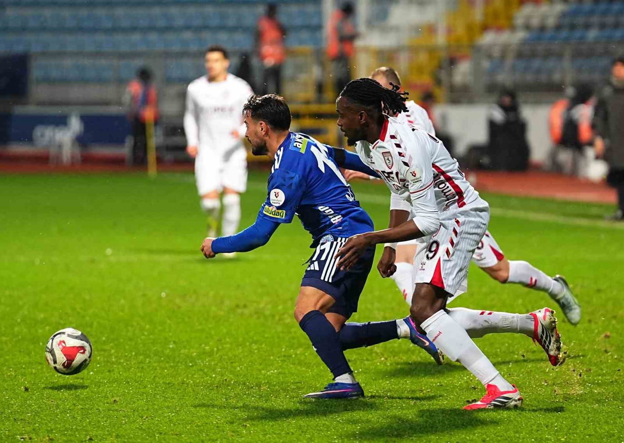 TRENDYOL SÜPER LİG’İN 20. HAFTASINDA KASIMPAŞA, EVİNDE SAMSUNSPOR İLE KARŞILAŞIYOR. MÜCADELENİN...