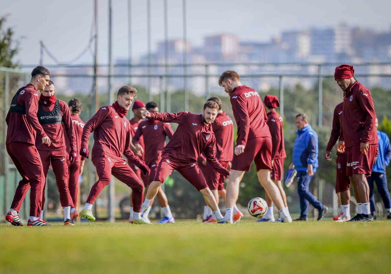 TRENDYOL SÜPER LİG’İN 20’NCİ HAFTASINDA ANTALYASPOR’A KONUK OLACAK TRABZONSPOR, LİG TARİHİNDE...