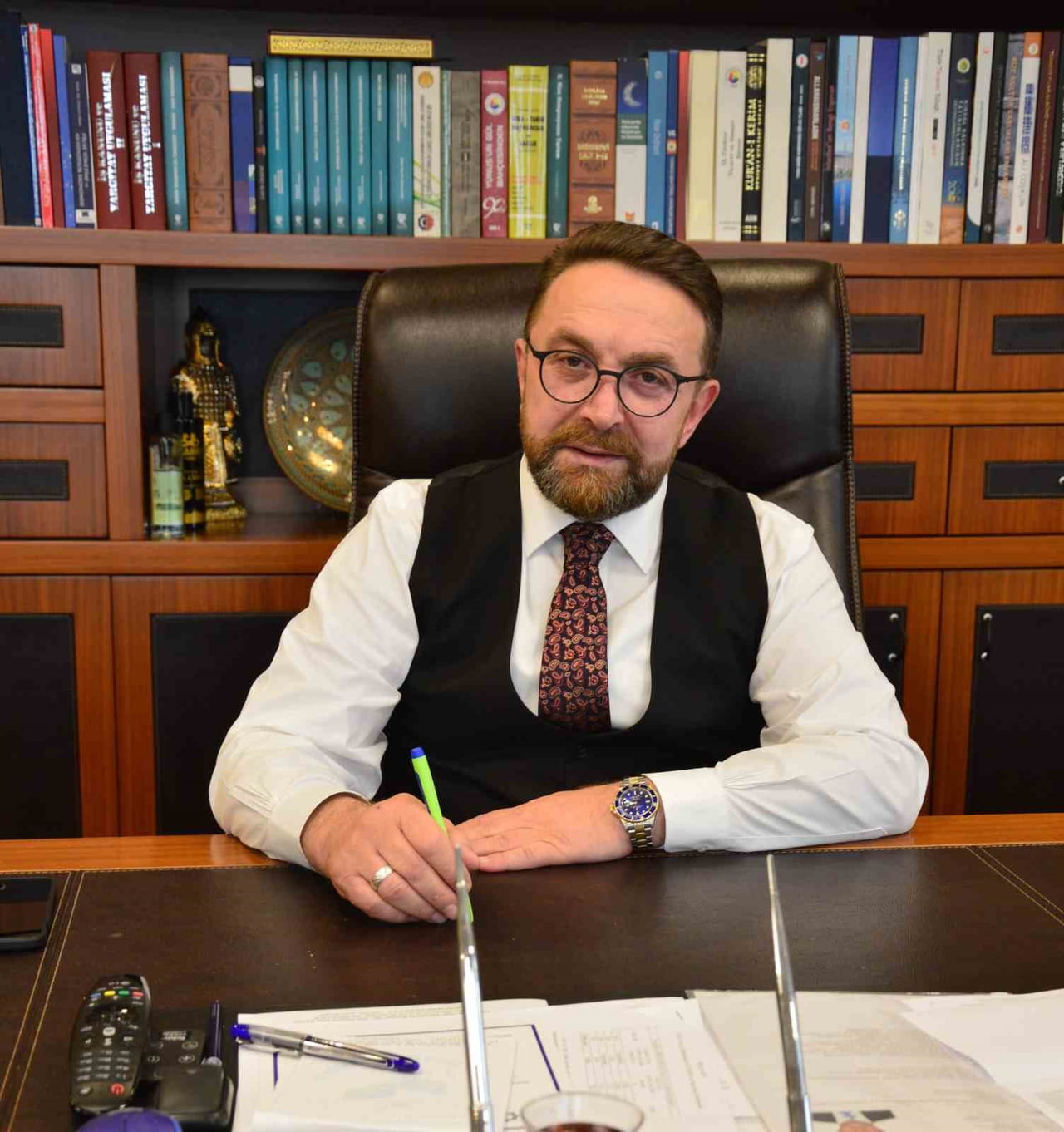 TÜRK ÇAYINDA 2025 YILINDA 1 MİLYON 338 BİN TON YAŞ ÇAY ÜRETİCİDEN ALINDI.