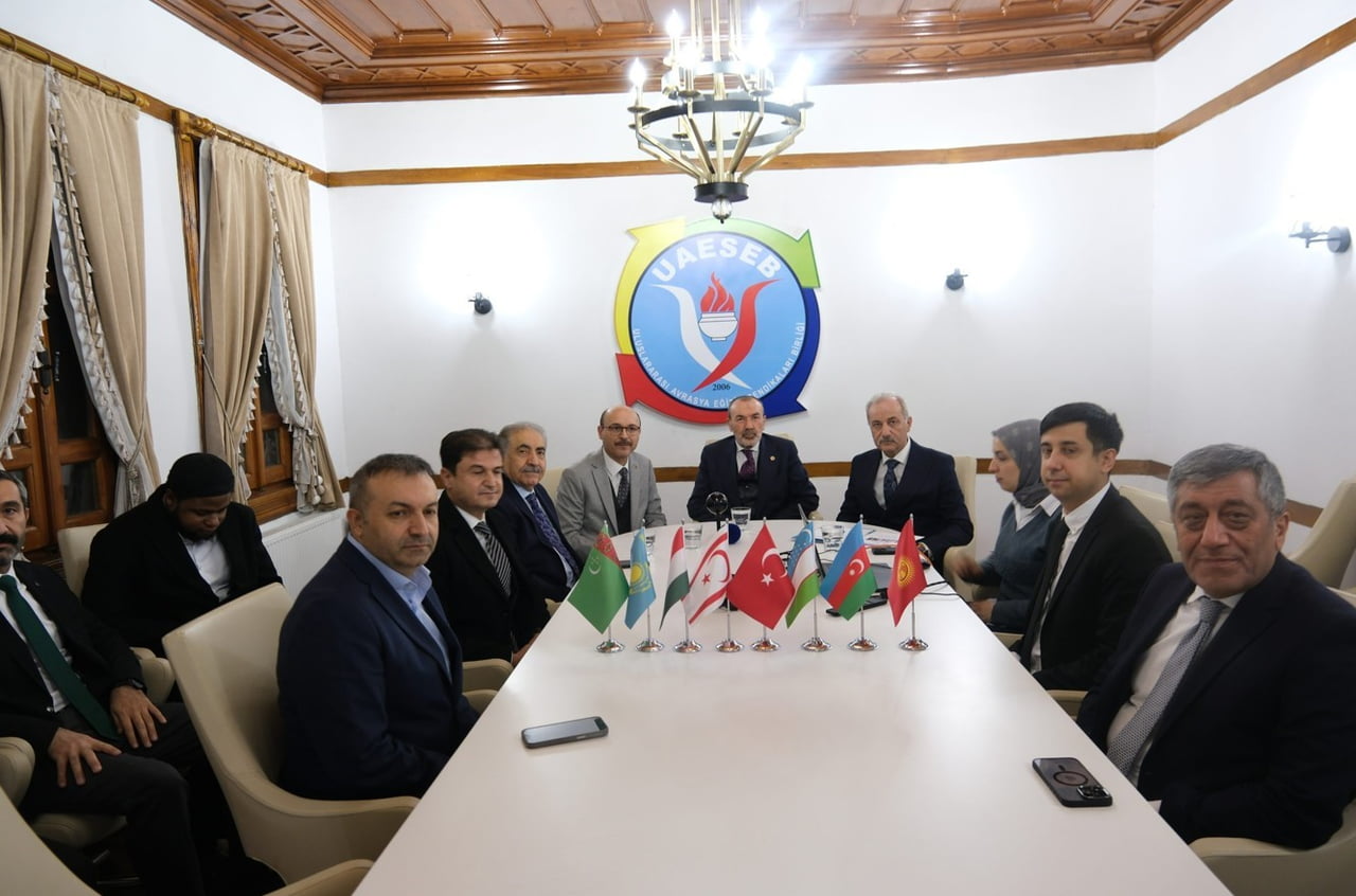 TÜRK EĞİTİM-SEN, IRAK TÜRKMENLERİ EĞİTİM PROJESİ İLE 250 TÜRKMEN GENCİ C1 DÜZEYİNDE AKADEMİK...