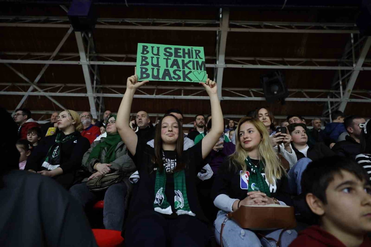 TÜRKİYE ERKEKLER BASKETBOL 2. LİGİ’NDE MÜCADELE EDEN SAKARYA BÜYÜKŞEHİR BELEDİYESİ BASKETBOL...
